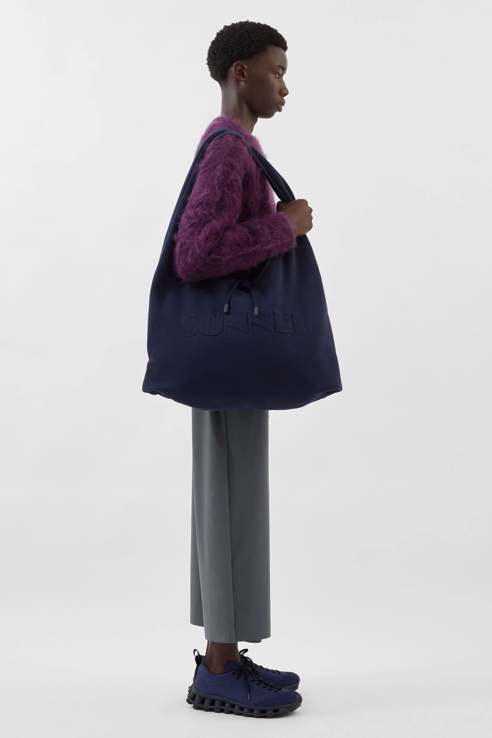 HAIRY KNIT ROUND NECK SWEATER / plum - Image 6