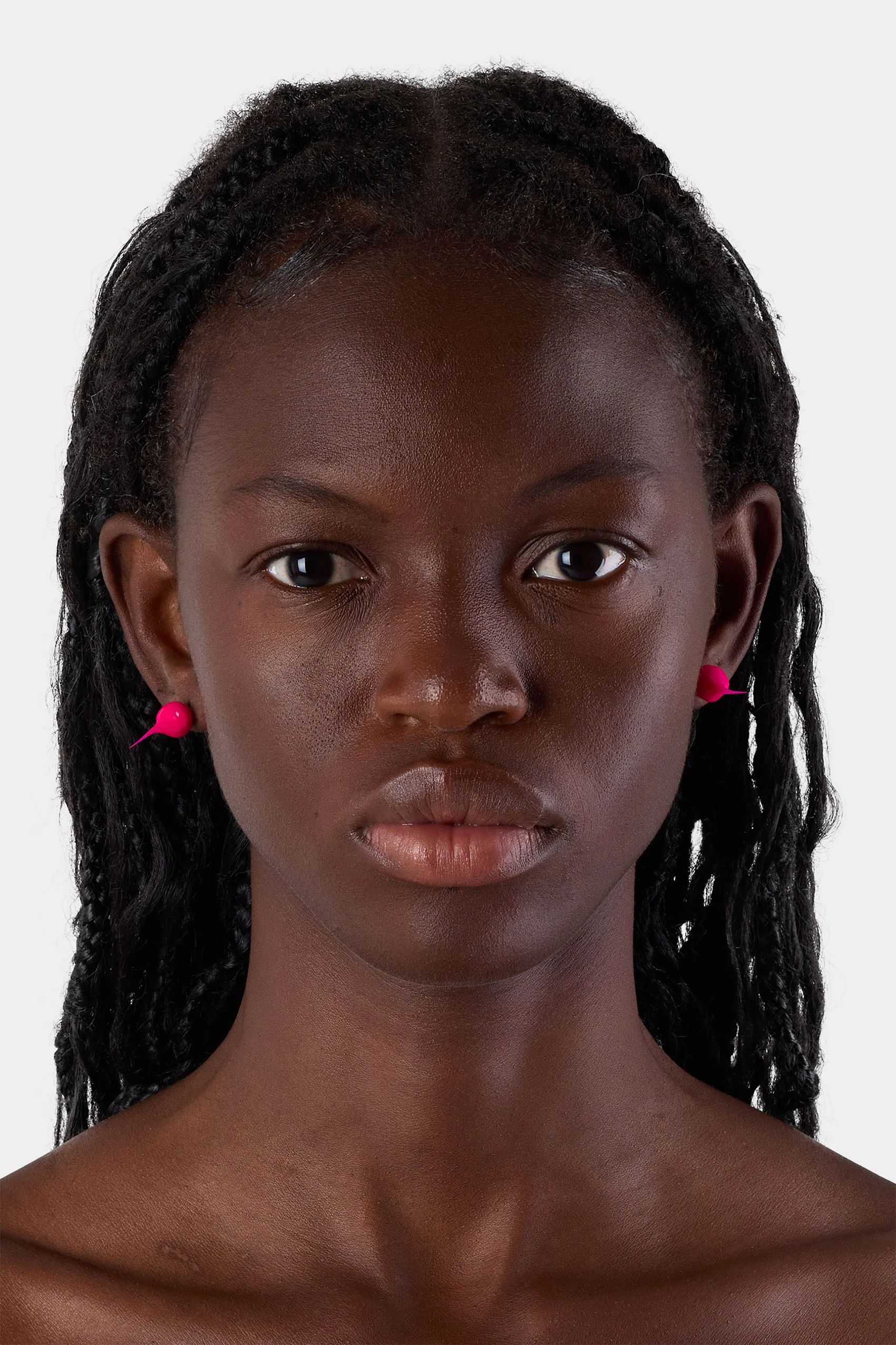 MINI SPIKE RUBBERIZED EARRINGS / fuchsia - Image 3